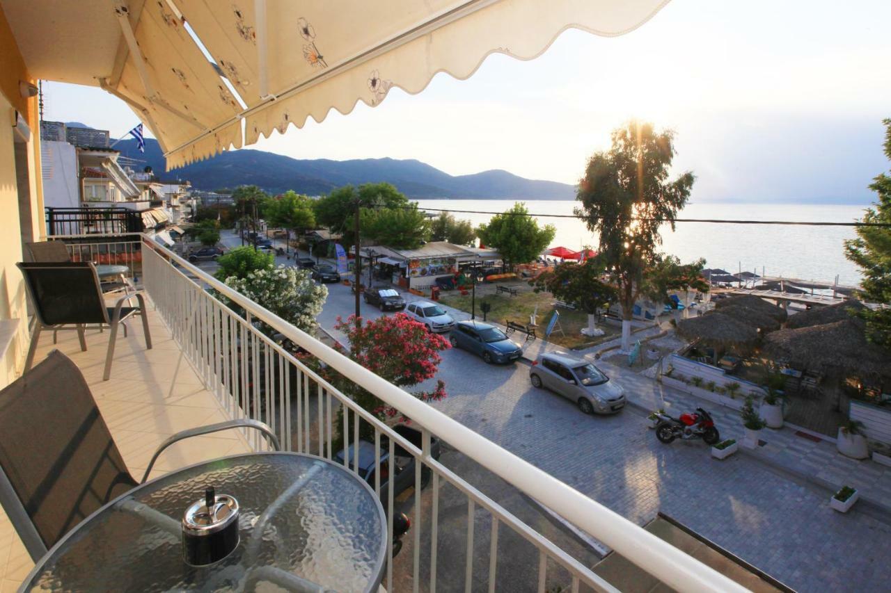 Bay View Apartment ลีเมนาส ภายนอก รูปภาพ